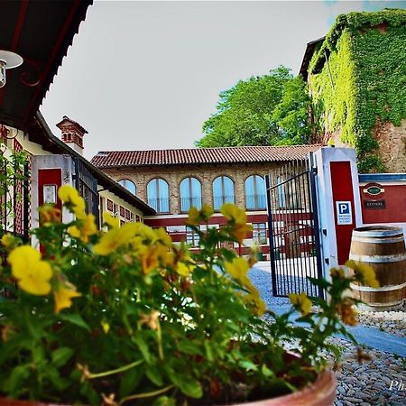 Foresteria Ristorante Conti Roero Monticello d'Alba Exterior foto