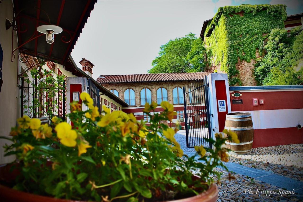 Foresteria Ristorante Conti Roero Monticello d'Alba Exterior foto